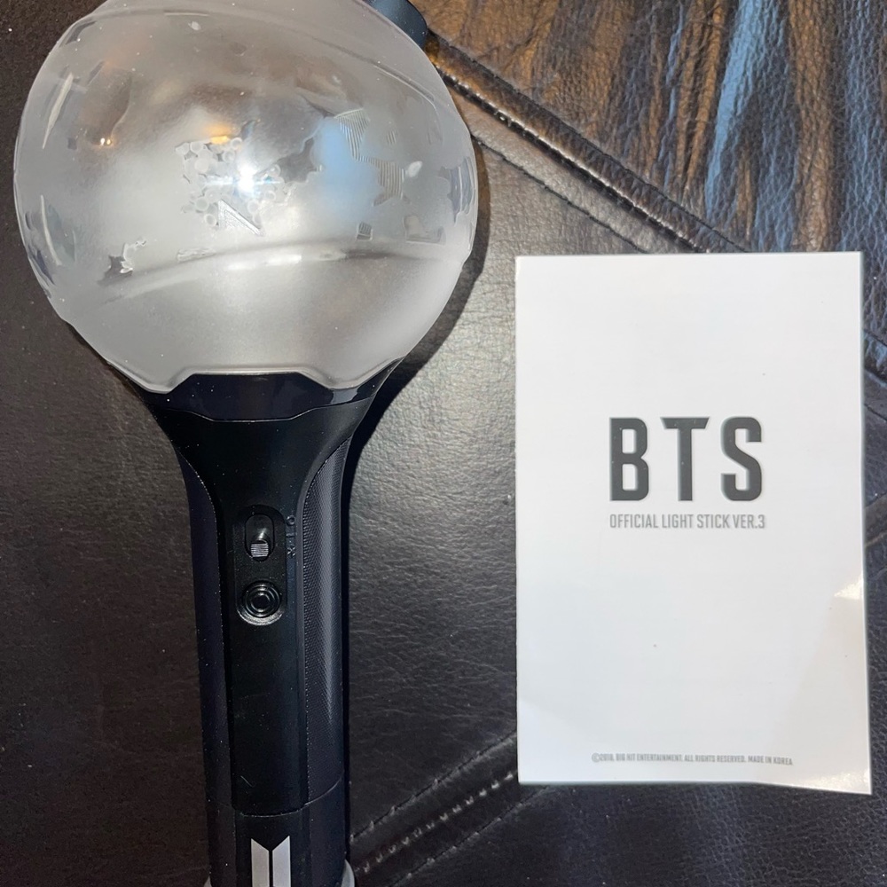 BTS Lightstick Ver.3 Bangtan Boys Concert Light Stick Army Bomb Battery Operated